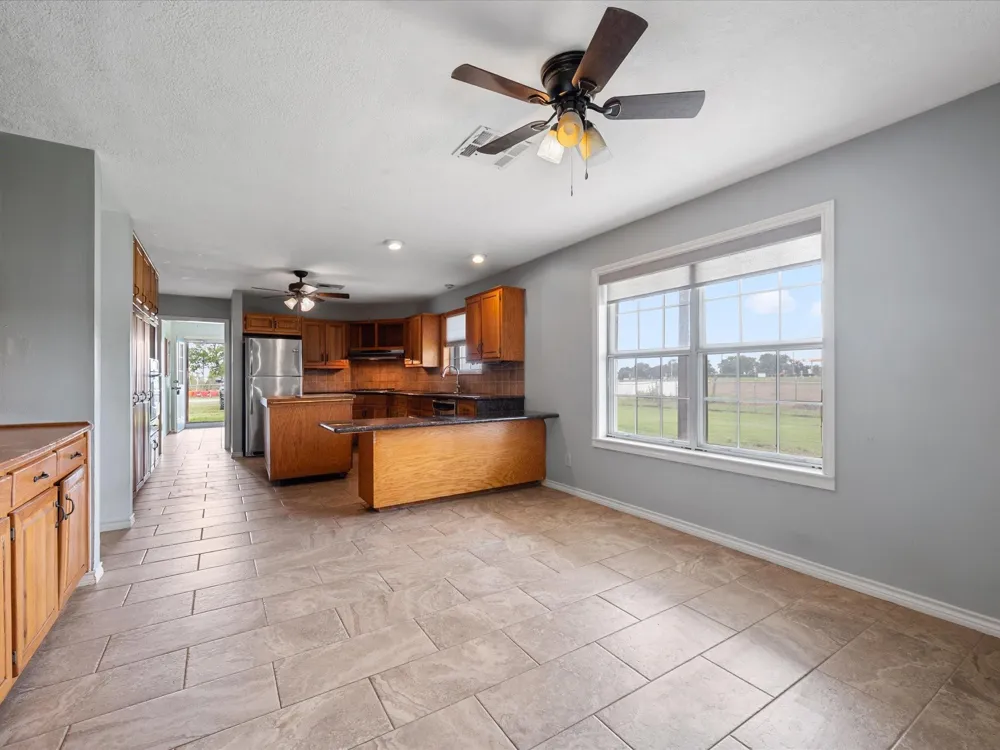 17645 Highway 6 Navasota, TX 77868