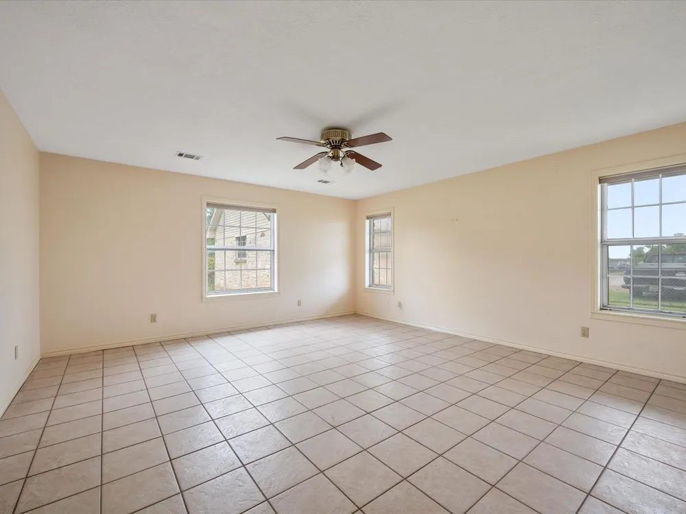 17645 Highway 6 Navasota, TX 77868