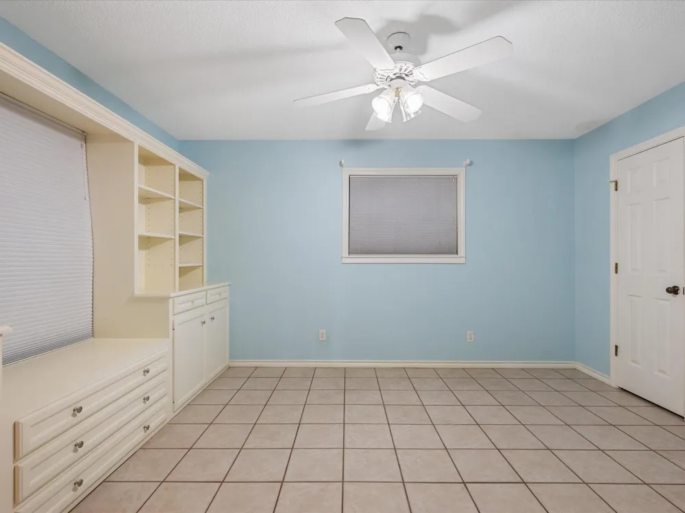 17645 Highway 6 Navasota, TX 77868
