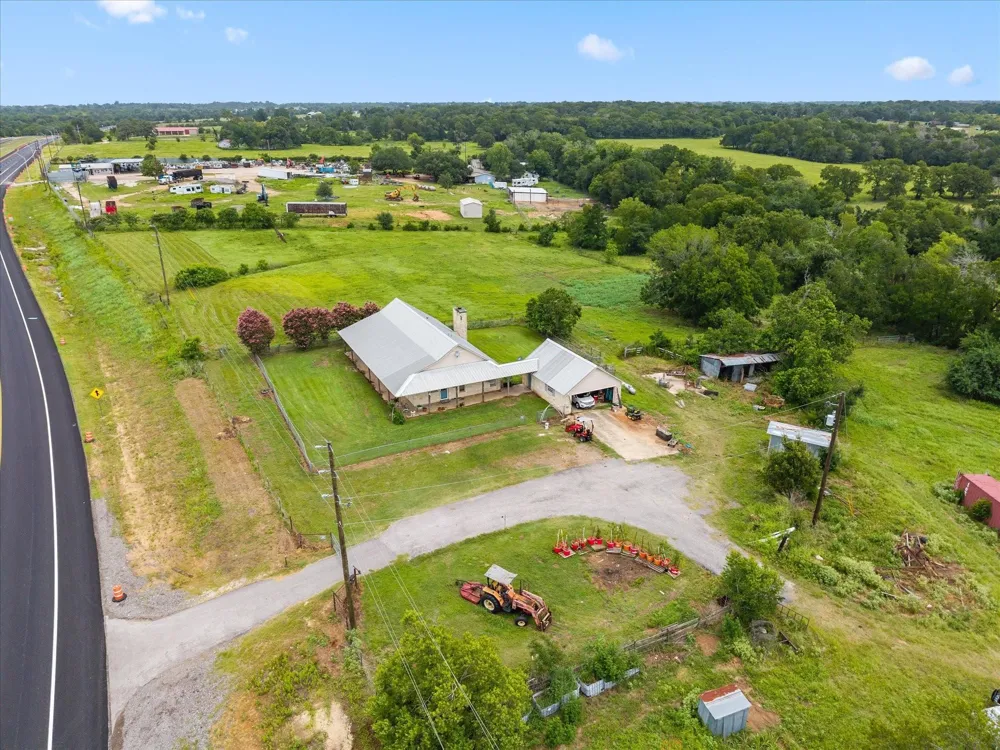 17645 Highway 6 Navasota, TX 77868
