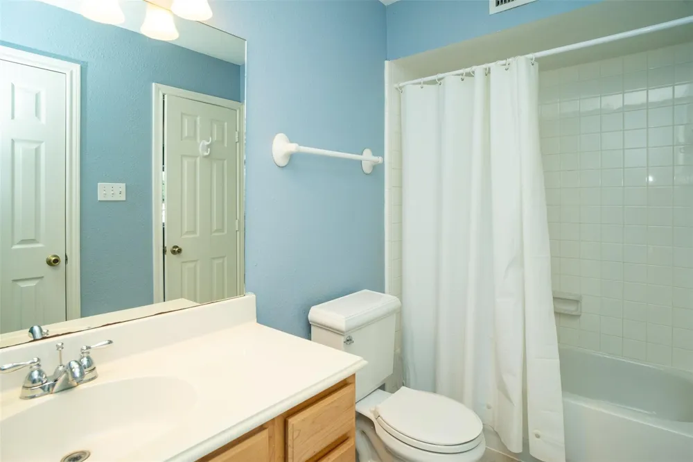 11525 Burdine Street #403 Houston, TX 77035