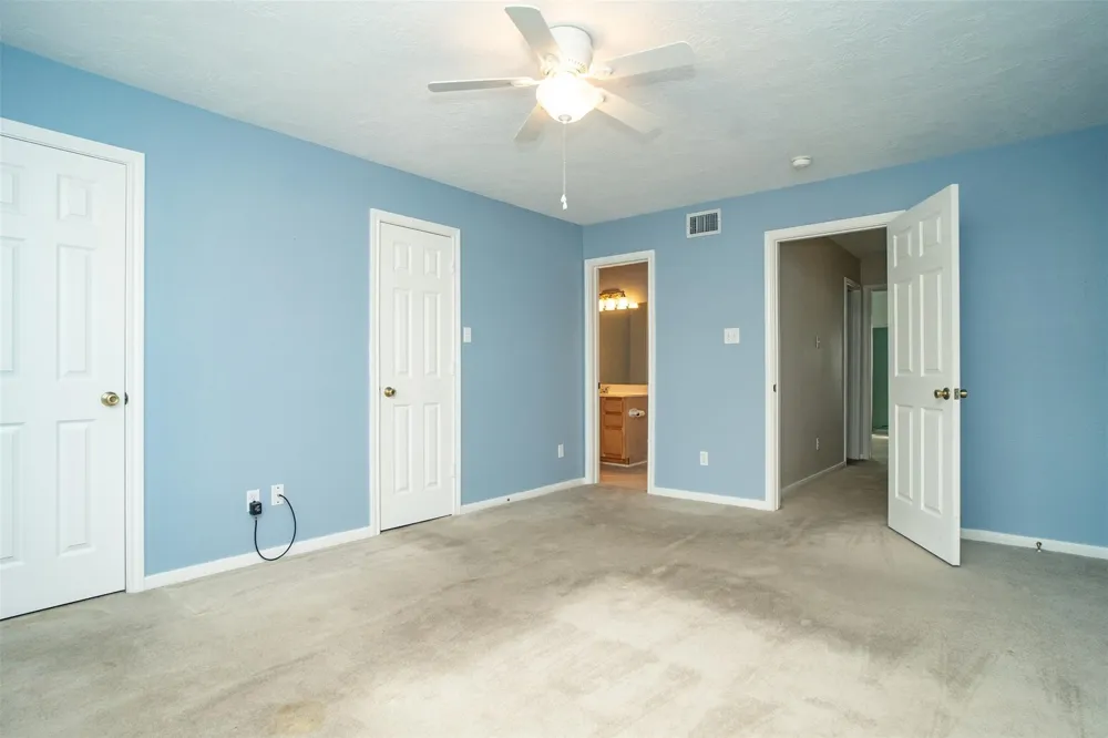 11525 Burdine Street #403 Houston, TX 77035