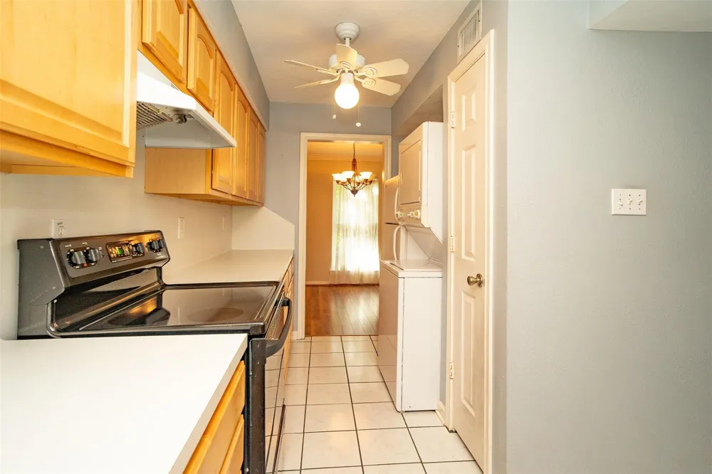 11525 Burdine Street #403 Houston, TX 77035