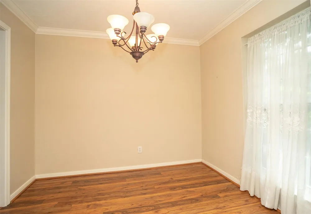 11525 Burdine Street #403 Houston, TX 77035