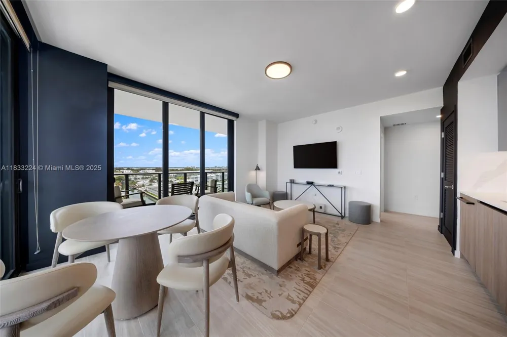 580 72 #910 Miami Beach, FL 33144