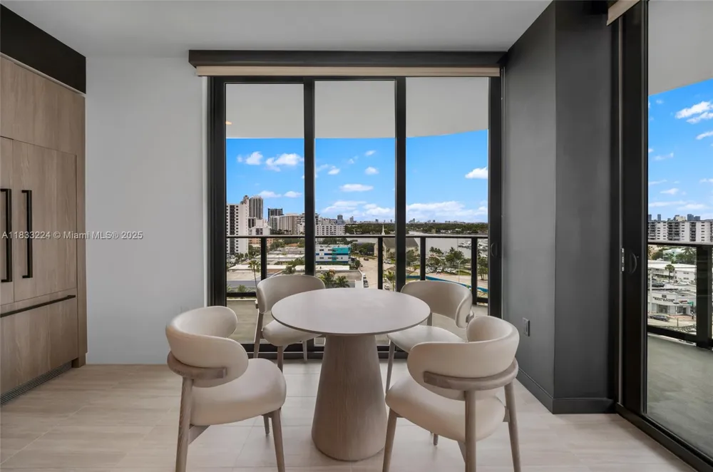 580 72 #910 Miami Beach, FL 33144