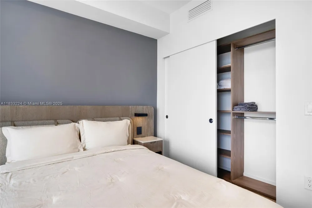 580 72 #910 Miami Beach, FL 33144