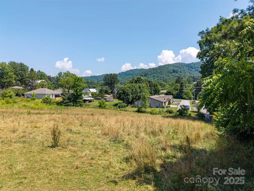 00 Summer Breeze Drive Clyde, NC 28721