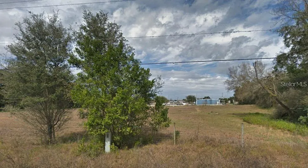 4137 NEW RIVER RD Zephyrhills, FL 33542