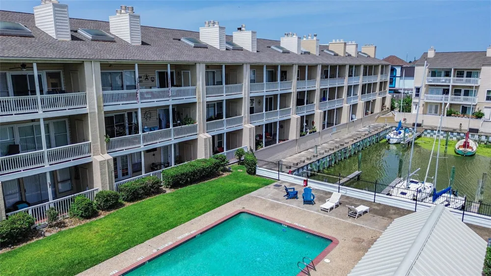 4747 Nasa Parkway #206 Seabrook, TX 77586