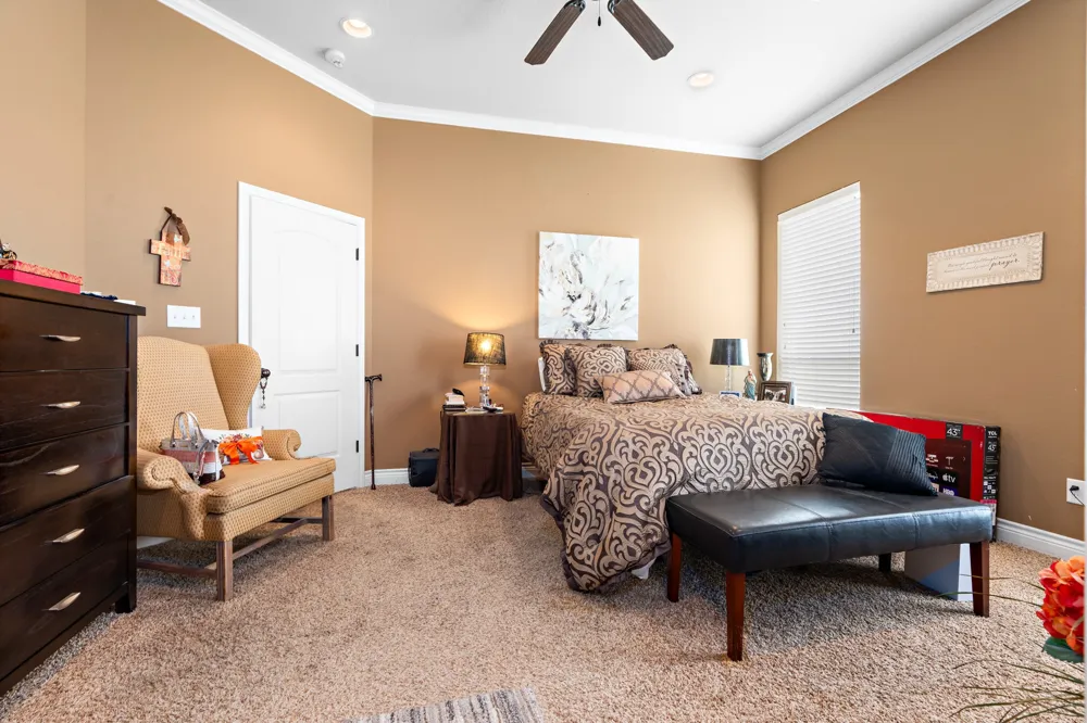 845 W County Line Road E West, TX 76691