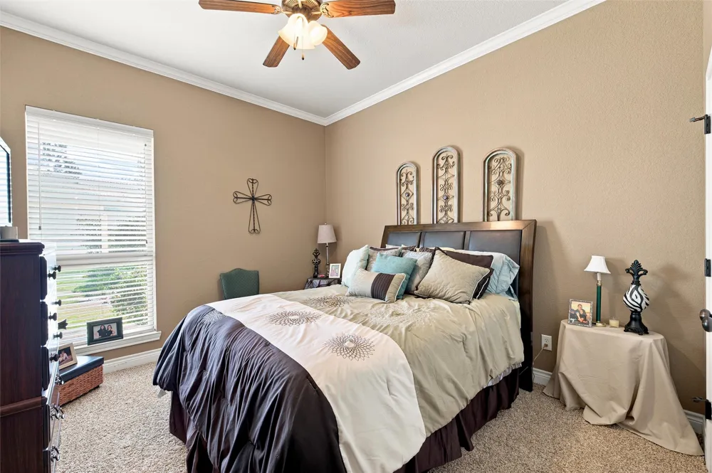 845 W County Line Road E West, TX 76691