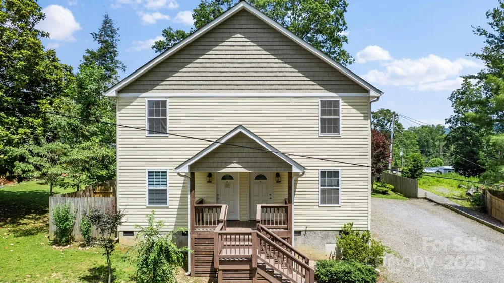212 & 214 Portmanvilla Road Black Mountain, NC 28711