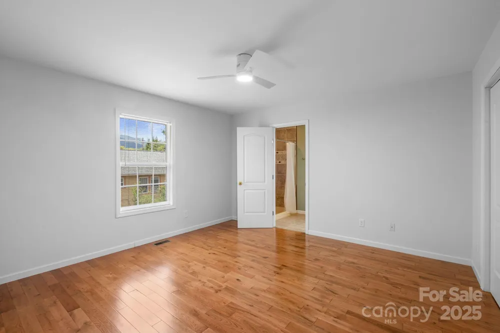 212 & 214 Portmanvilla Road Black Mountain, NC 28711