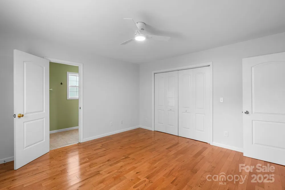 212 & 214 Portmanvilla Road Black Mountain, NC 28711