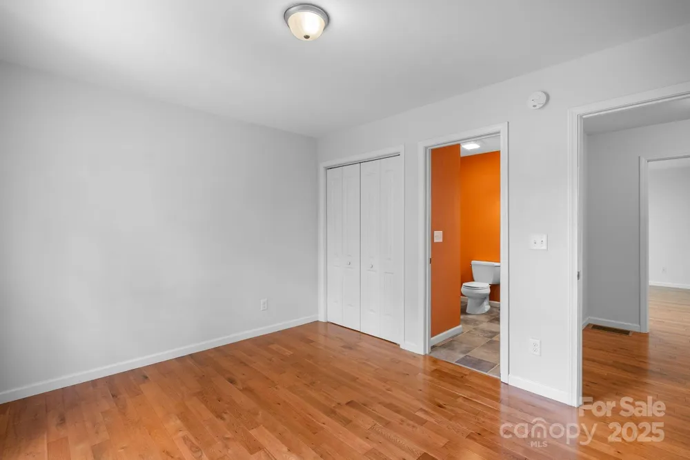 212 & 214 Portmanvilla Road Black Mountain, NC 28711