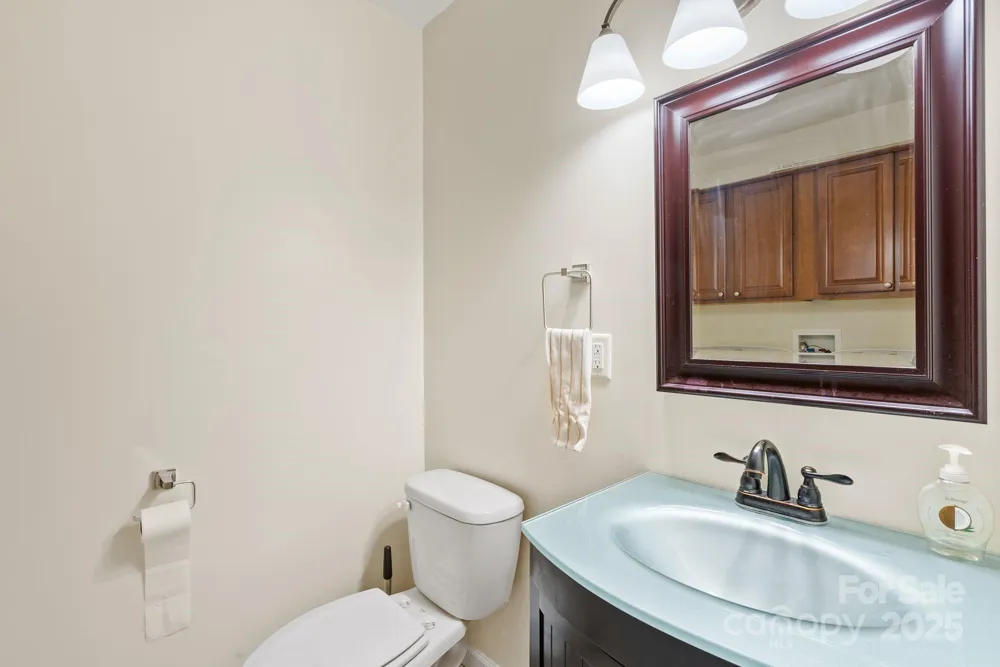 212 & 214 Portmanvilla Road Black Mountain, NC 28711