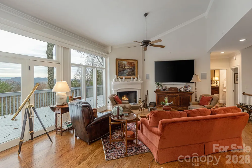 135 POPLAR LOOP Flat Rock, NC 28731