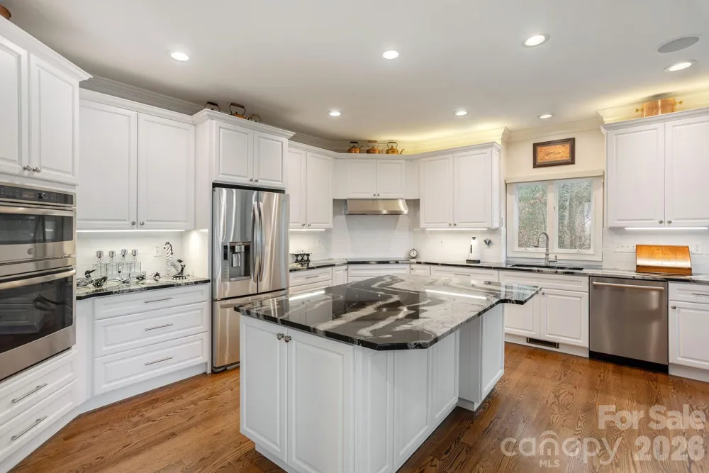 135 POPLAR LOOP Flat Rock, NC 28731