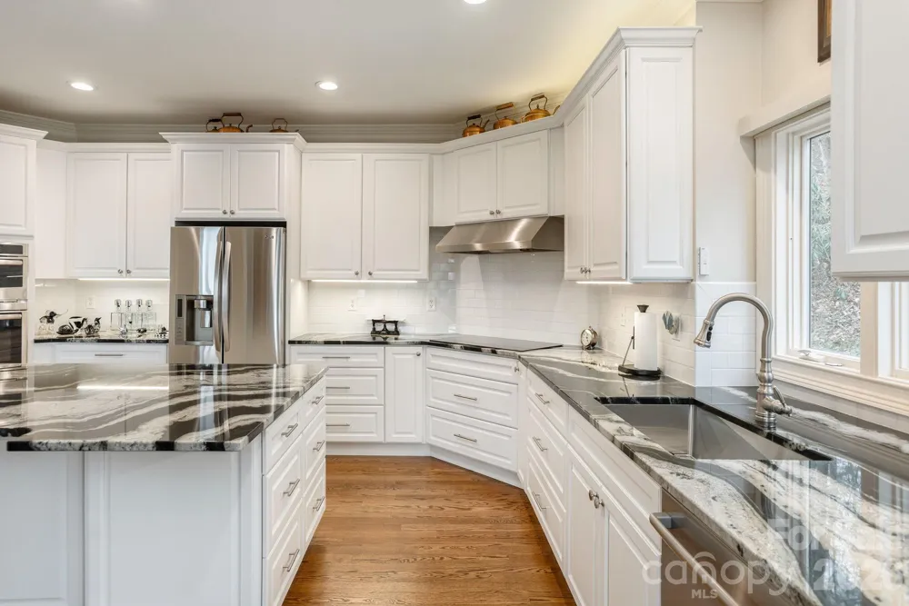 135 POPLAR LOOP Flat Rock, NC 28731