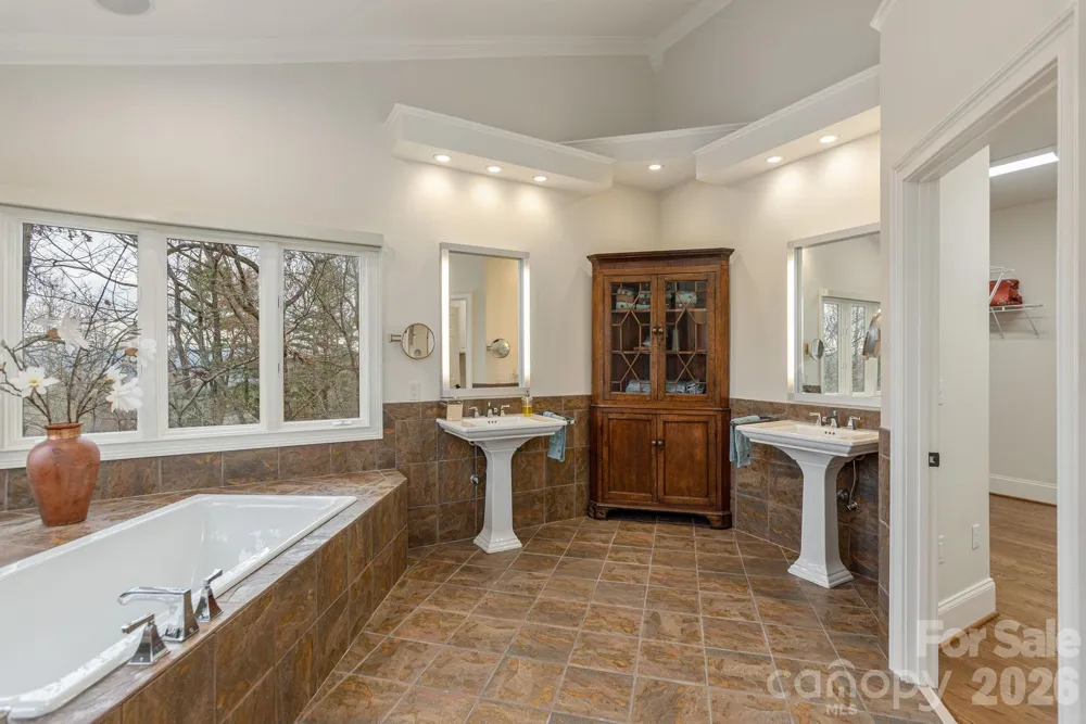 135 POPLAR LOOP Flat Rock, NC 28731