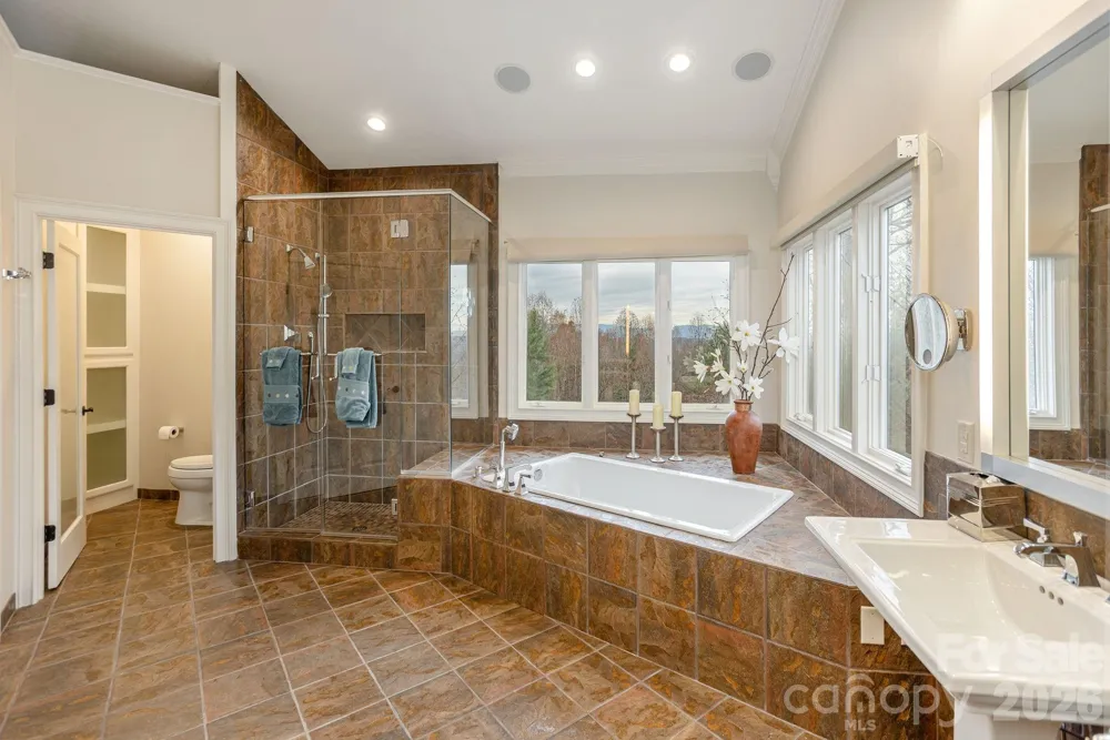 135 POPLAR LOOP Flat Rock, NC 28731