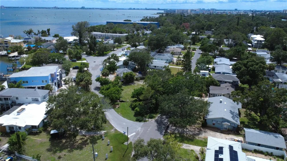 4725 TRADE WINDS DRIVE S Gulfport, FL 33711