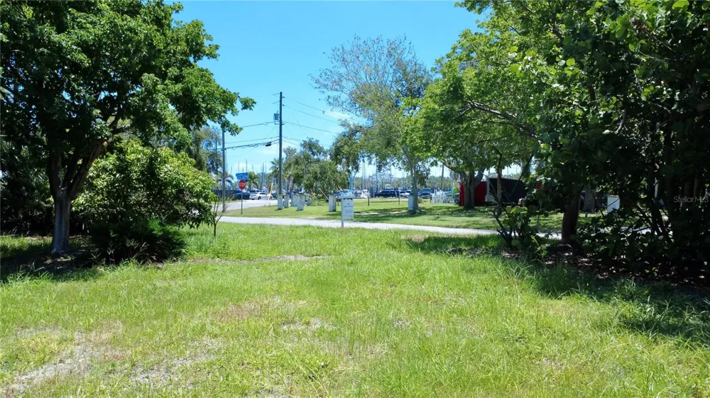 4725 TRADE WINDS DRIVE S Gulfport, FL 33711