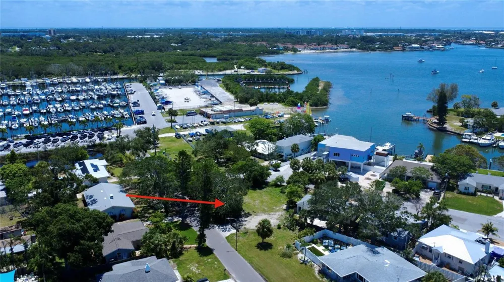 4725 TRADE WINDS DRIVE S Gulfport, FL 33711