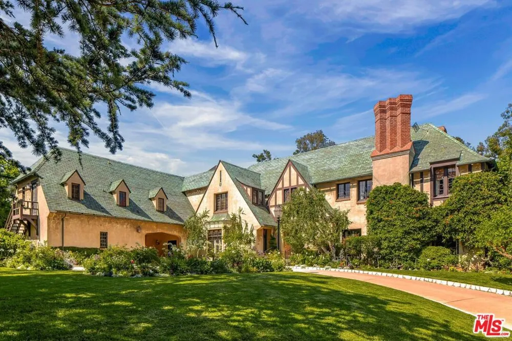 570 S Mapleton Drive Los Angeles, CA 90024
