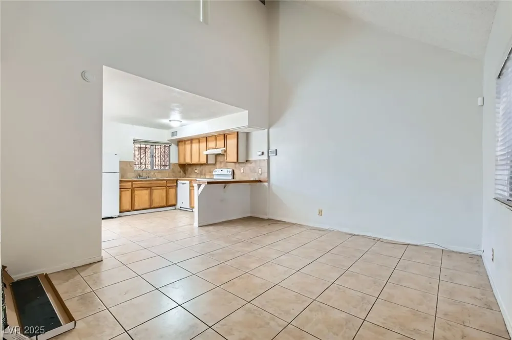 5125 Gray Lane #B Las Vegas, NV 89119