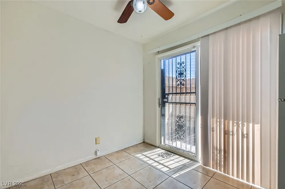 5125 Gray Lane #B Las Vegas, NV 89119