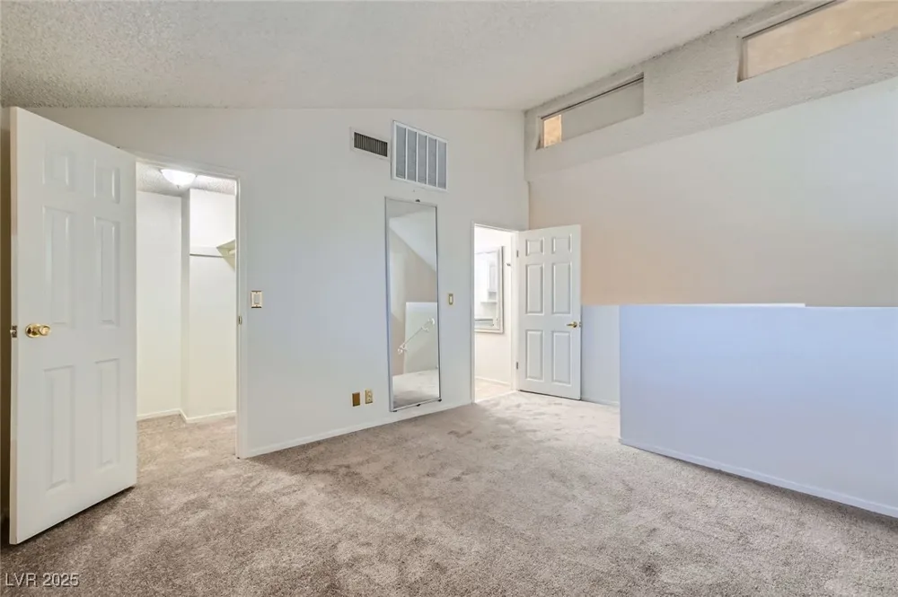 5125 Gray Lane #B Las Vegas, NV 89119