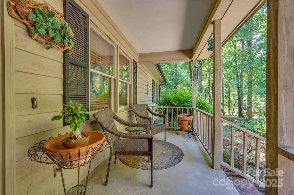 144 Beechwood Drive Columbus, NC 28722