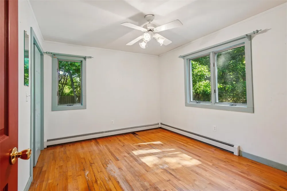 27 Jagger Lane Westhampton, NY 11977