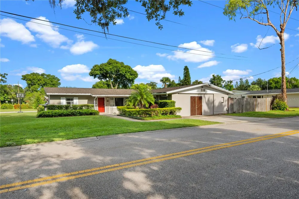 601 ORANOLE ROAD Maitland, FL 32751