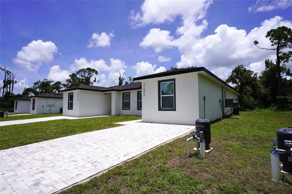 17070 BYRON AVENUE #17072 Port Charlotte, FL 33954
