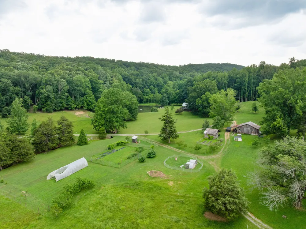 1261 S Cedar Lane Chickamauga, GA 30707