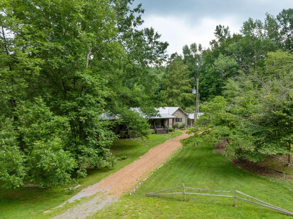 1261 S Cedar Lane Chickamauga, GA 30707
