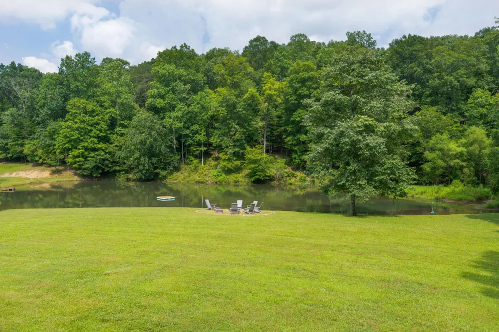 1261 S Cedar Lane Chickamauga, GA 30707