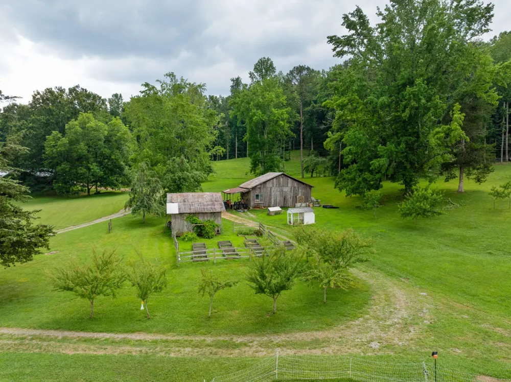 1261 S Cedar Lane Chickamauga, GA 30707