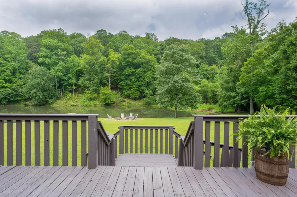 1261 S Cedar Lane Chickamauga, GA 30707