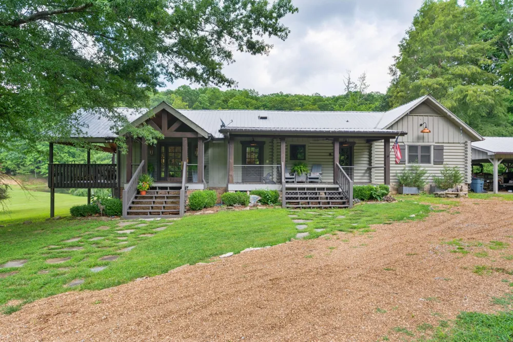 1261 S Cedar Lane Chickamauga, GA 30707