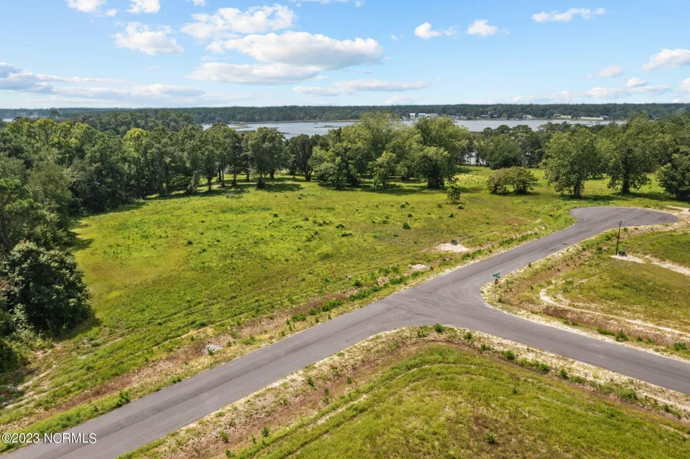 405 Red Drum Way W Swansboro, NC 28584