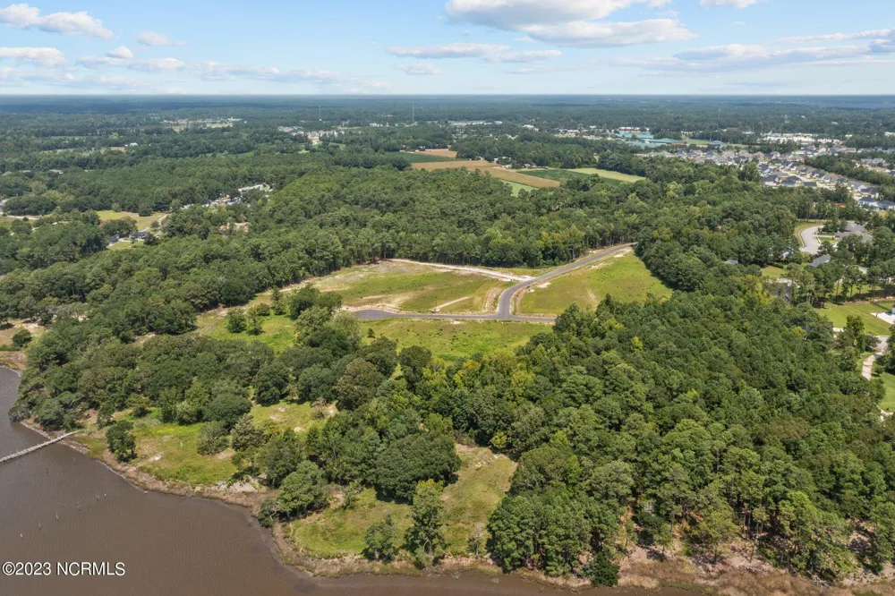405 Red Drum Way W Swansboro, NC 28584