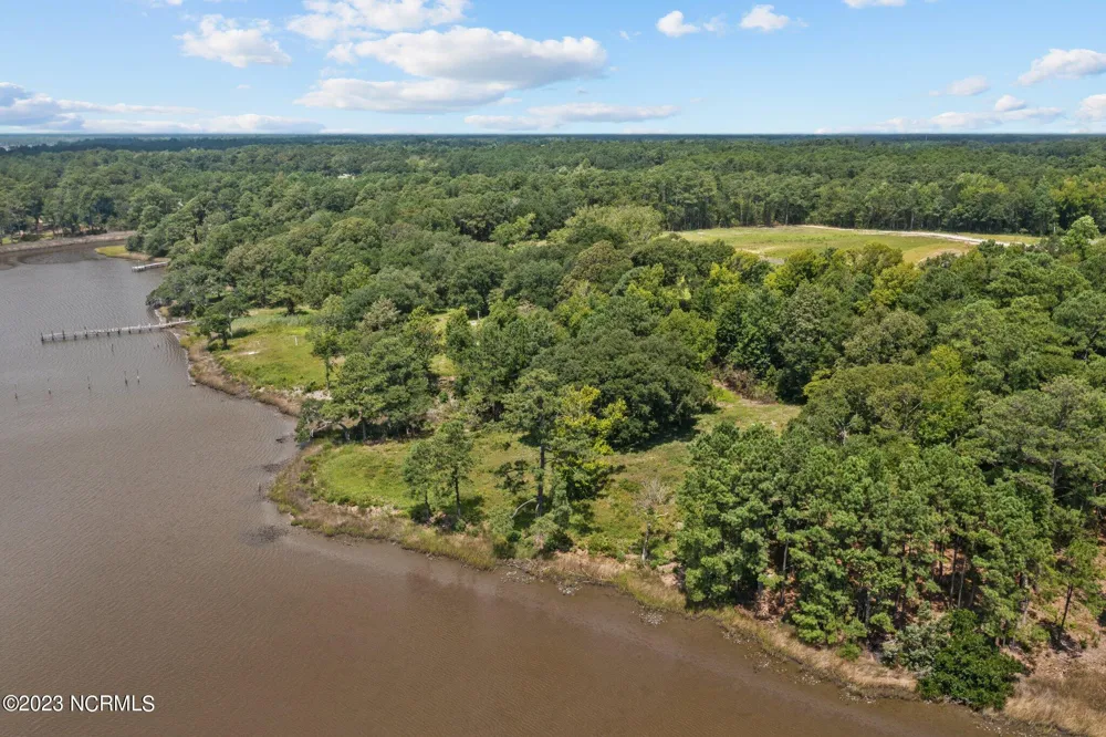 405 Red Drum Way W Swansboro, NC 28584