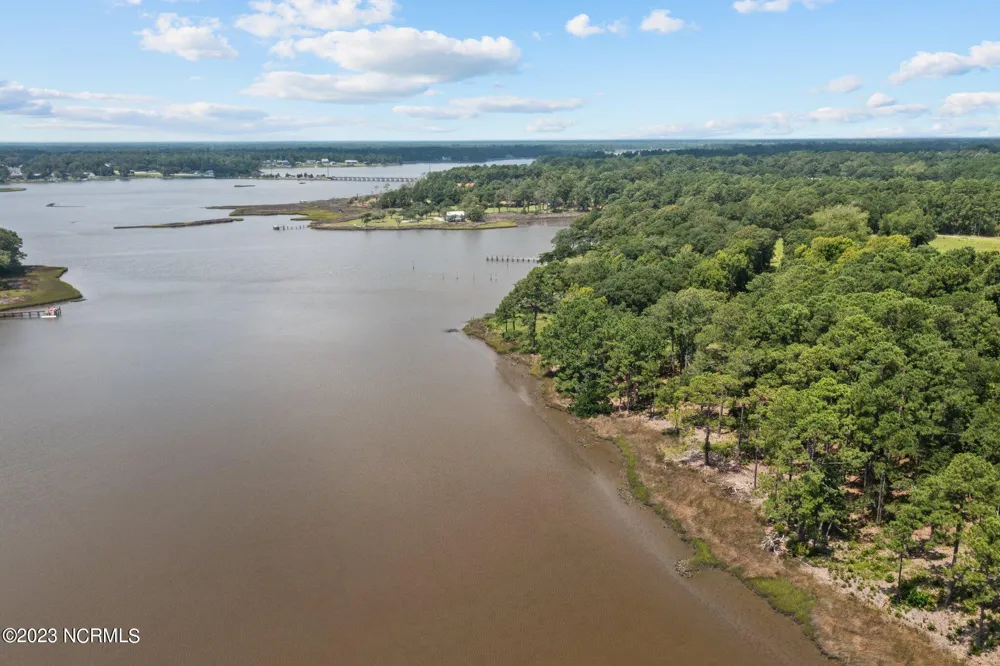 405 Red Drum Way W Swansboro, NC 28584