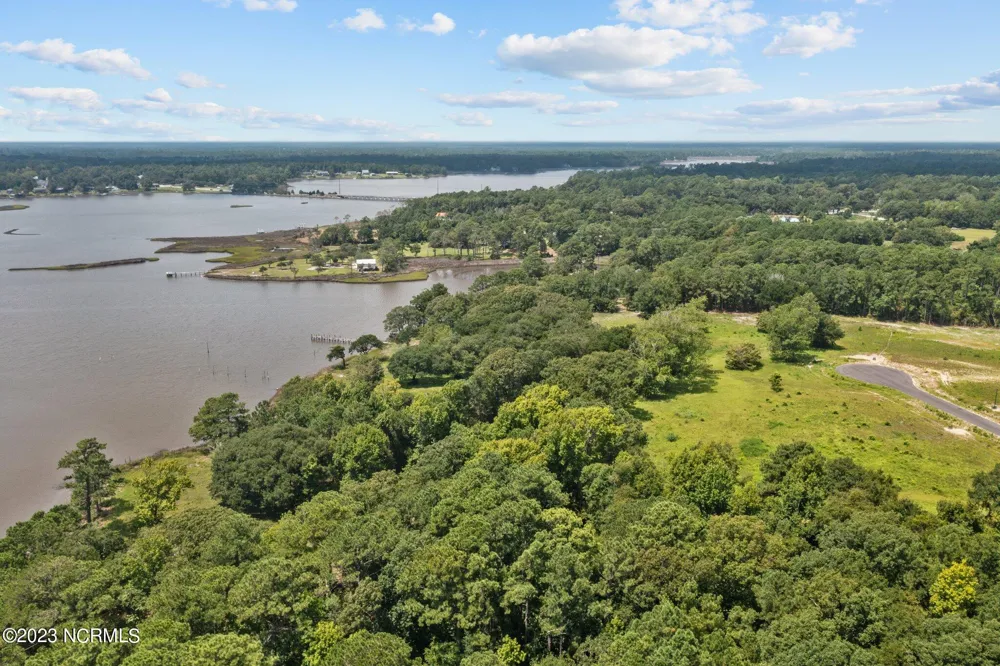 502 Red Drum Way E Swansboro, NC 28584
