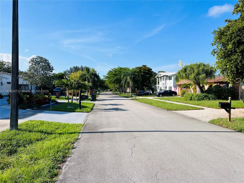 641 NW 42nd Ave Coconut Creek, FL 33066