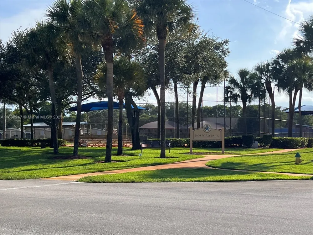 641 NW 42nd Ave Coconut Creek, FL 33066
